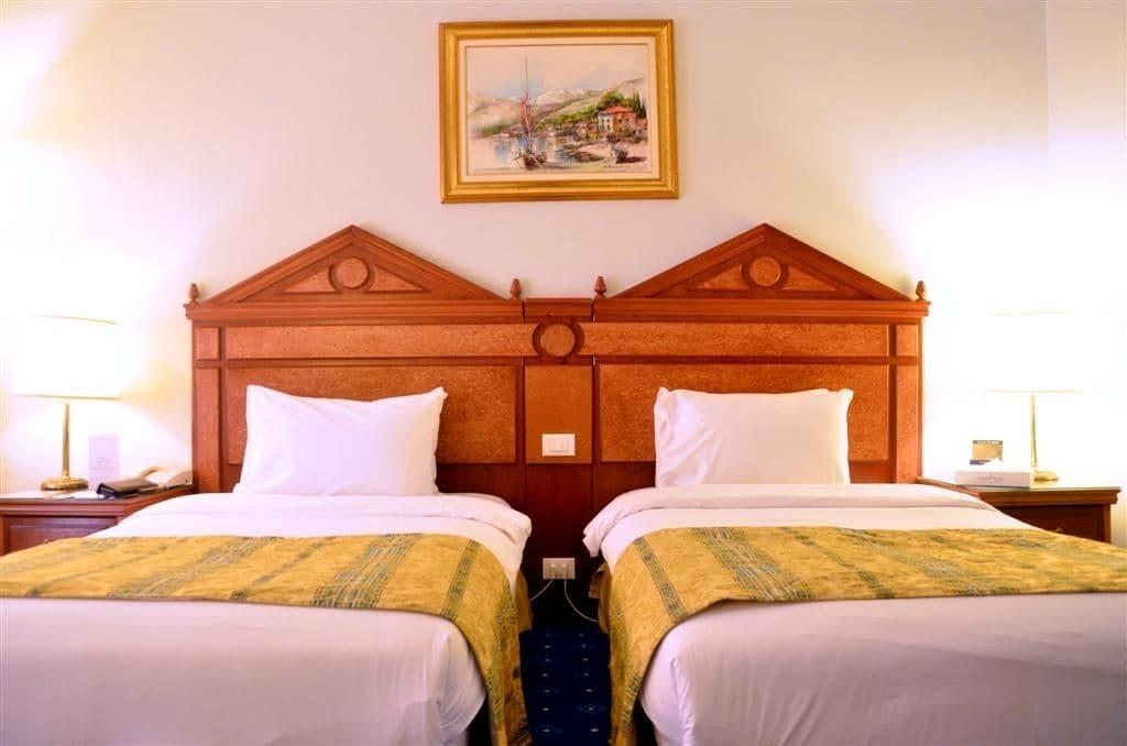 Serenada Golden Palace - Boutique Hotel Beirut Ngoại thất bức ảnh
