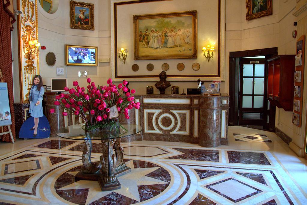Serenada Golden Palace - Boutique Hotel Beirut Ngoại thất bức ảnh