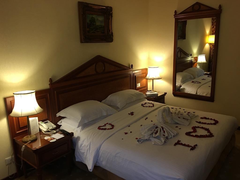 Serenada Golden Palace - Boutique Hotel Beirut Ngoại thất bức ảnh